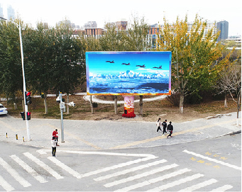 马关户外大屏广告投放要点。